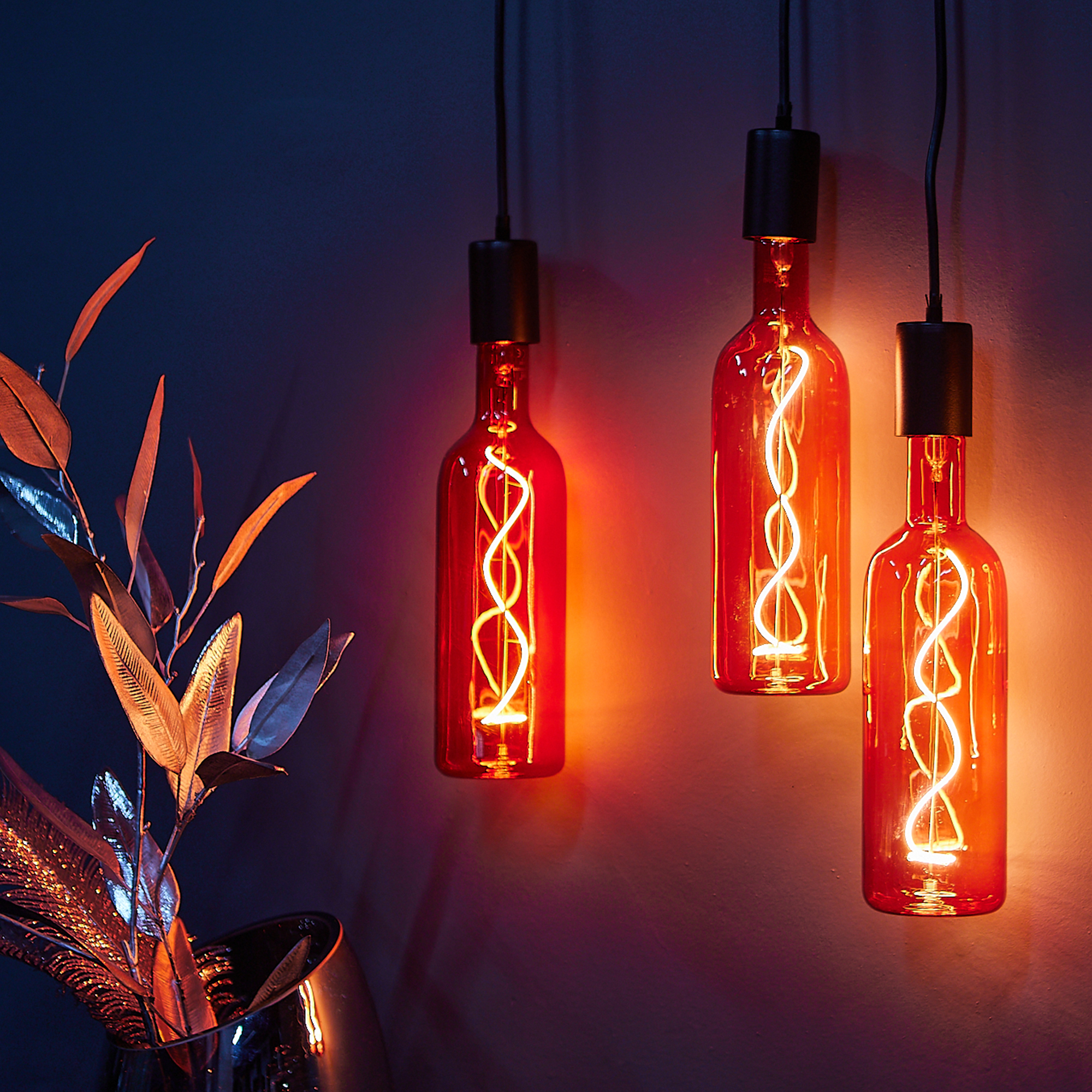Лампа светодиодная SOHO LED-SF21-5W/SOHO/E27/CW RED GLS77RD Красная колба Спиральный филамент Uniel UL-00007626