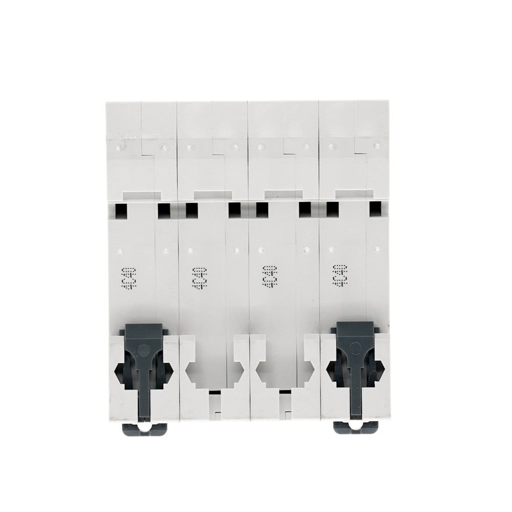 Выключатель автоматический четырехполюсный 40А С 4.5kA 400В City9 Set Systeme Electric C9F34440
