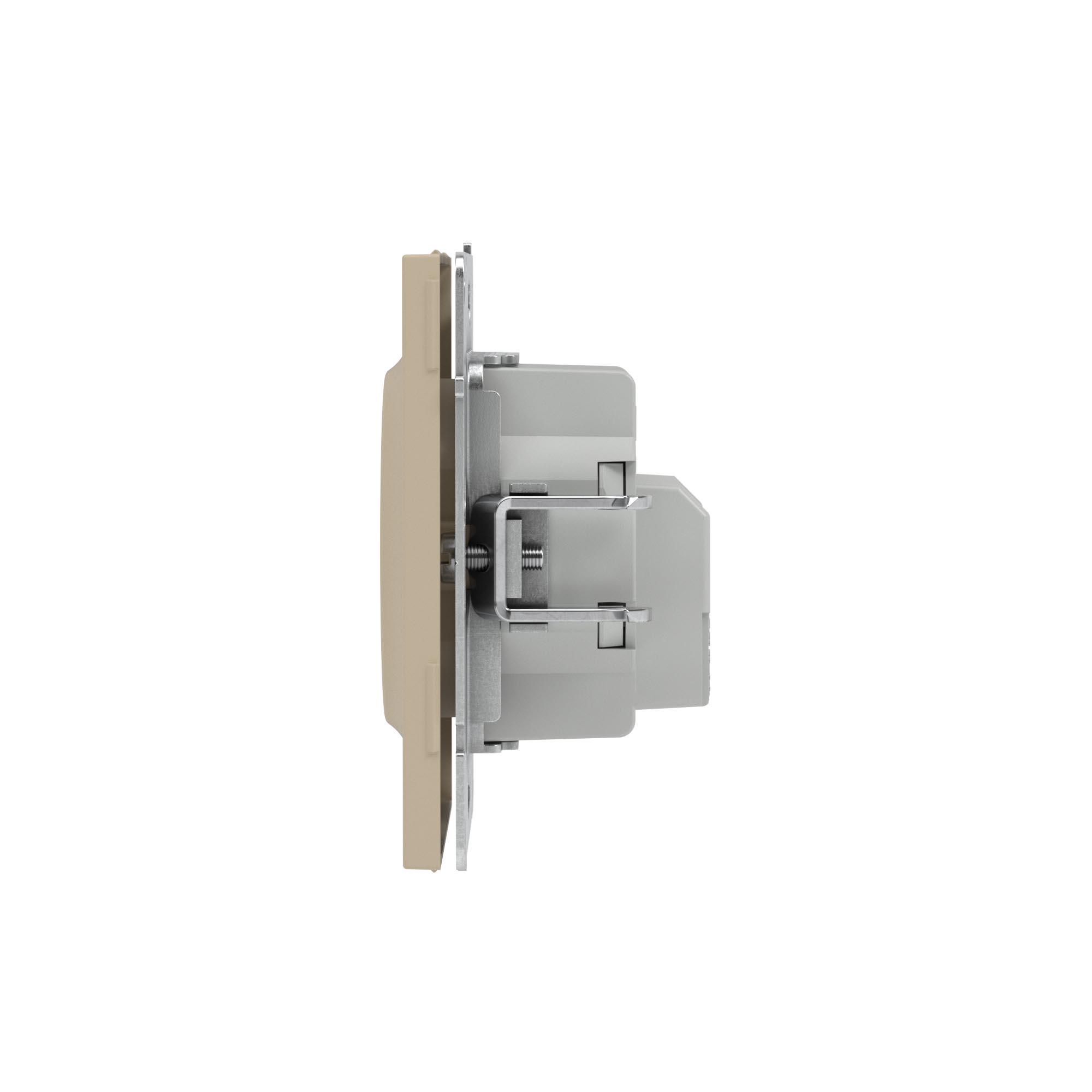 Розетка силовая, 2P+E, с з/ш, KANT, ванильный марципан DKC 7015003
