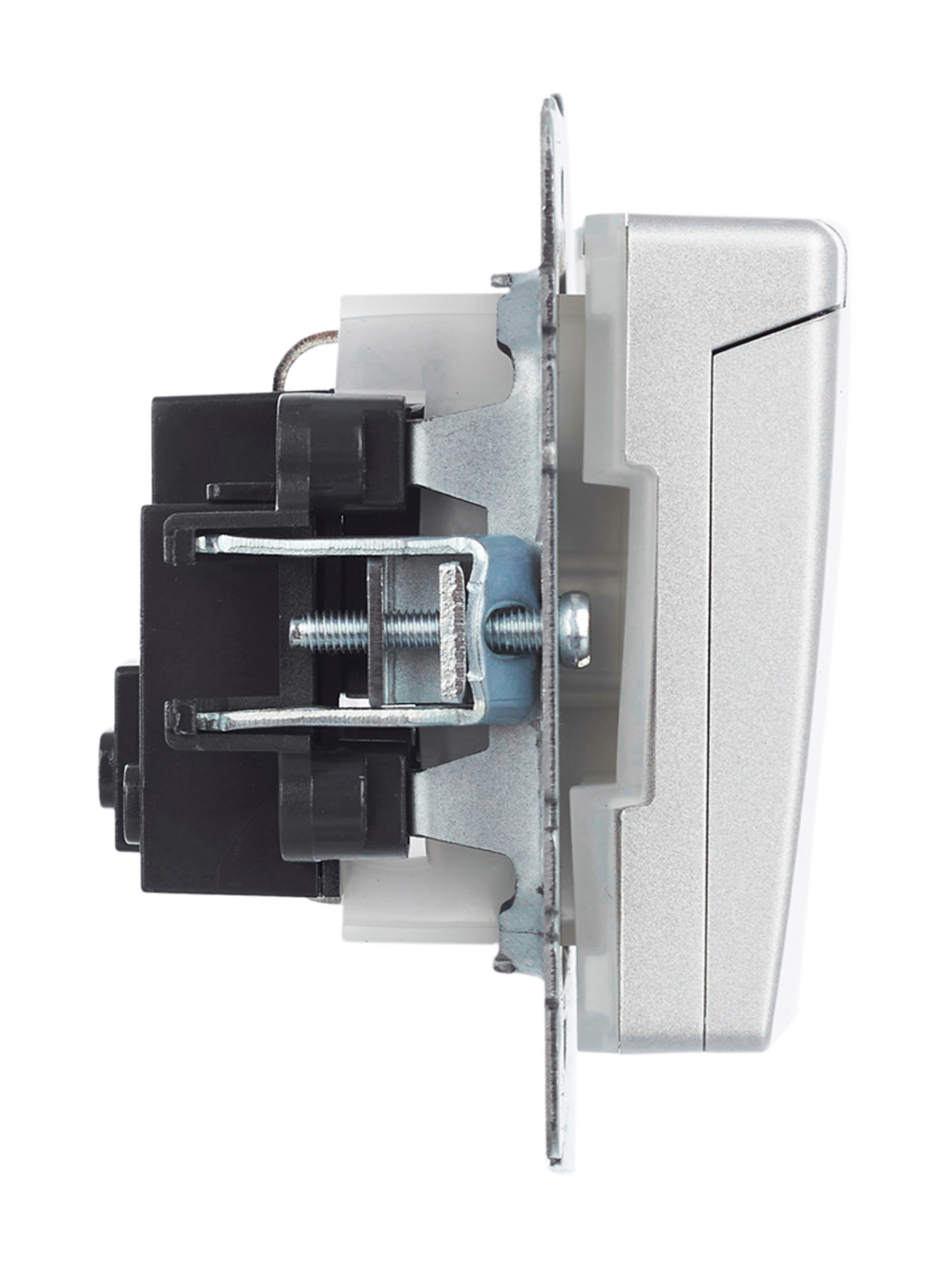 BRITE Розетка с заземлением с защитными шторками и крышкой 16А IP44 РСбш10-3-44-БрА алюминий IEK BR-R16-16-44-K47