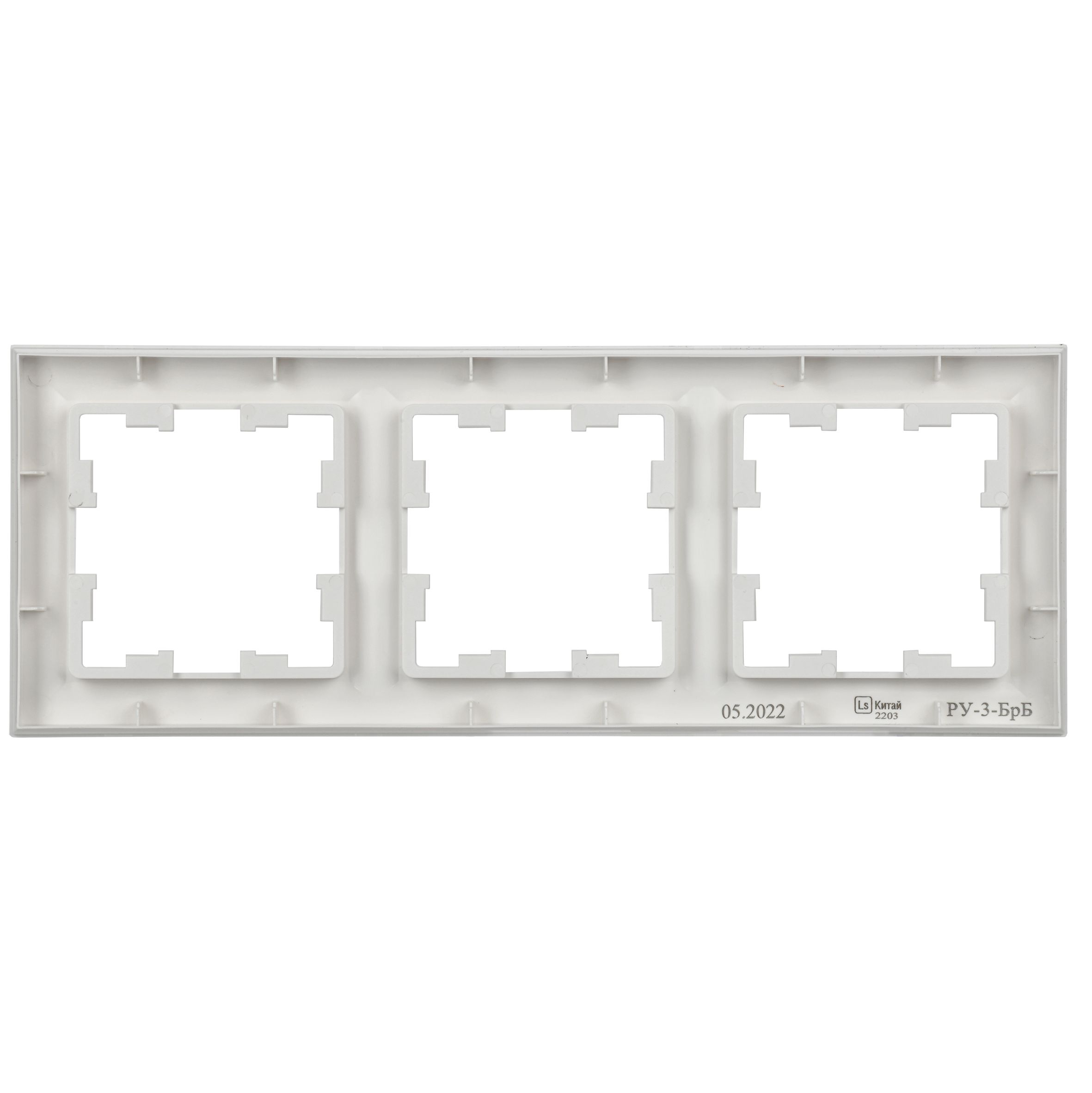 BRITE Рамка 3 поста РУ-3-БрБ белый IEK BR-M32-K01