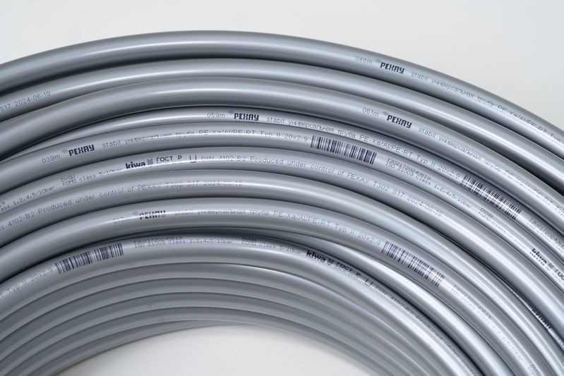 Труба 20х2.9 stabil металлополимерная, бухта 100 РЕХАУ 11301313100