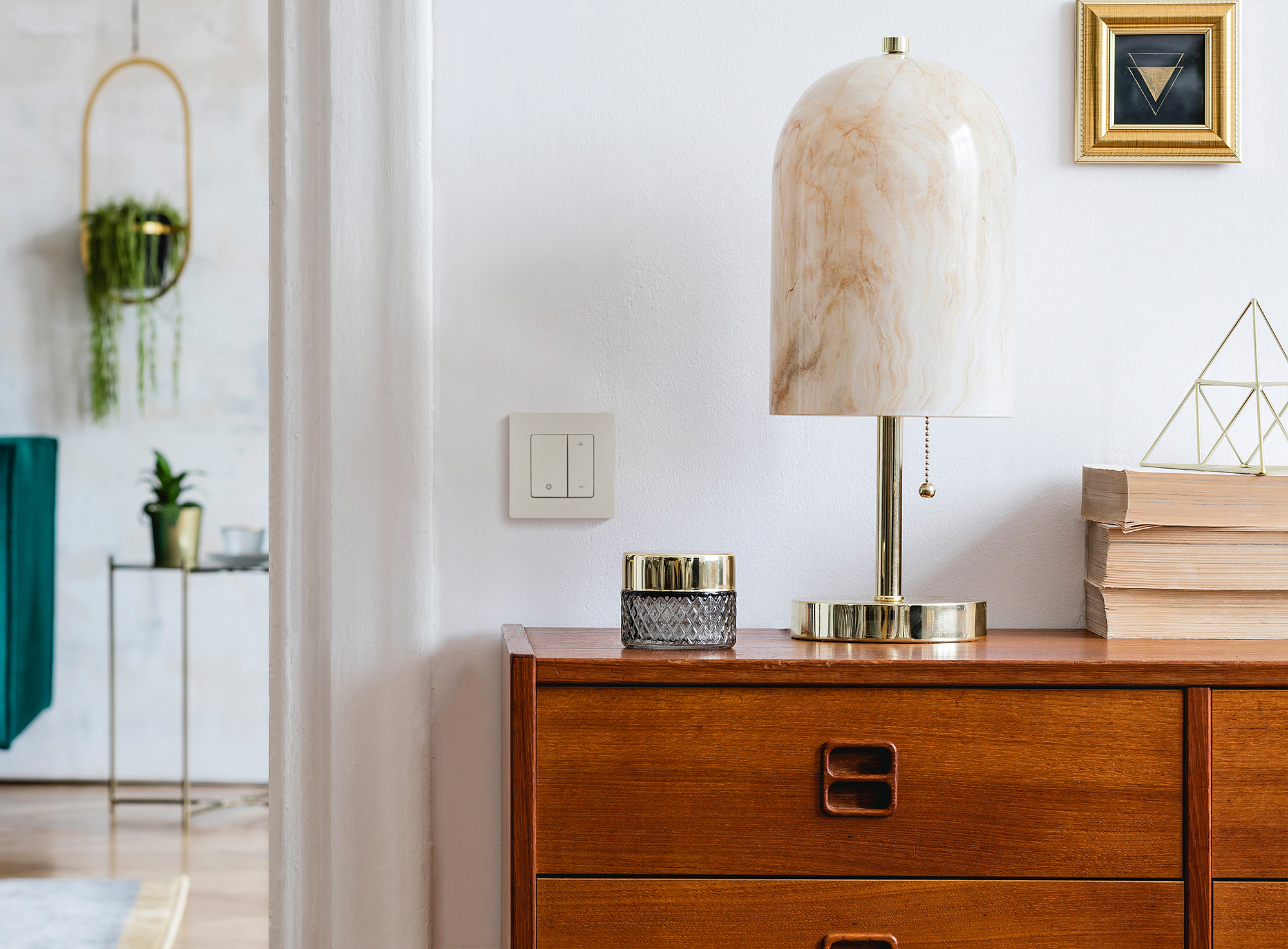 ETIKA Диммер нажимной 400Вт слоновая кость Legrand 672318