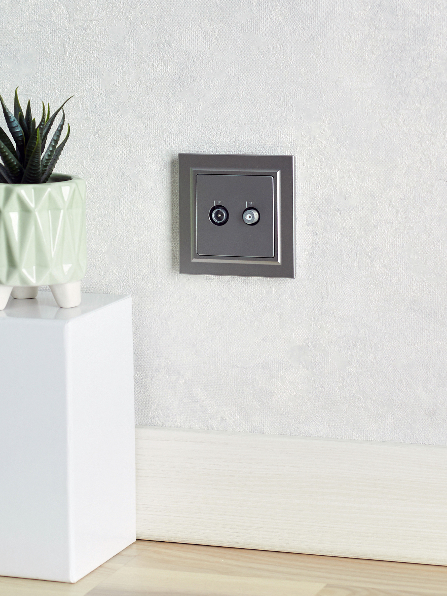 BRITE Рамка 1 пост IP44 РУ-1-БрС-44 сталь IEK BR-M12-44-K46