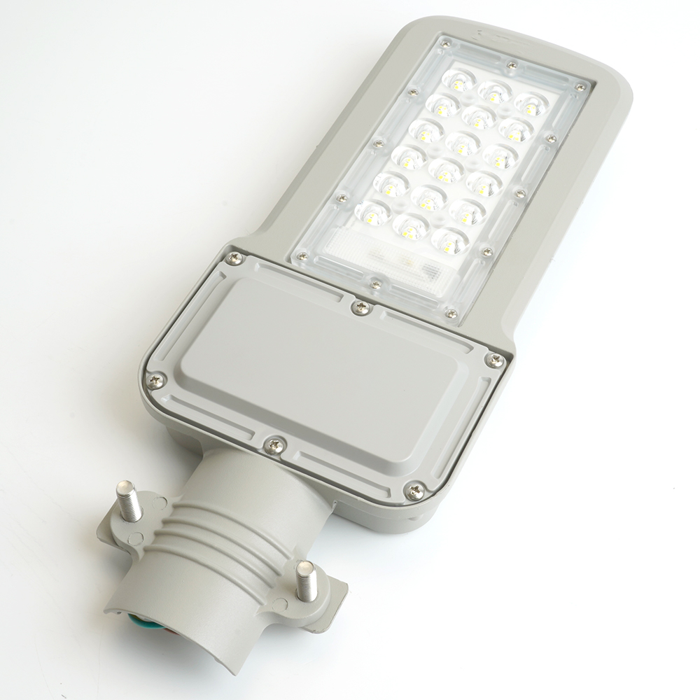 Светильник светодиодный уличный ДКУ-50вт 5000К IP65 FERON SP3040 41548