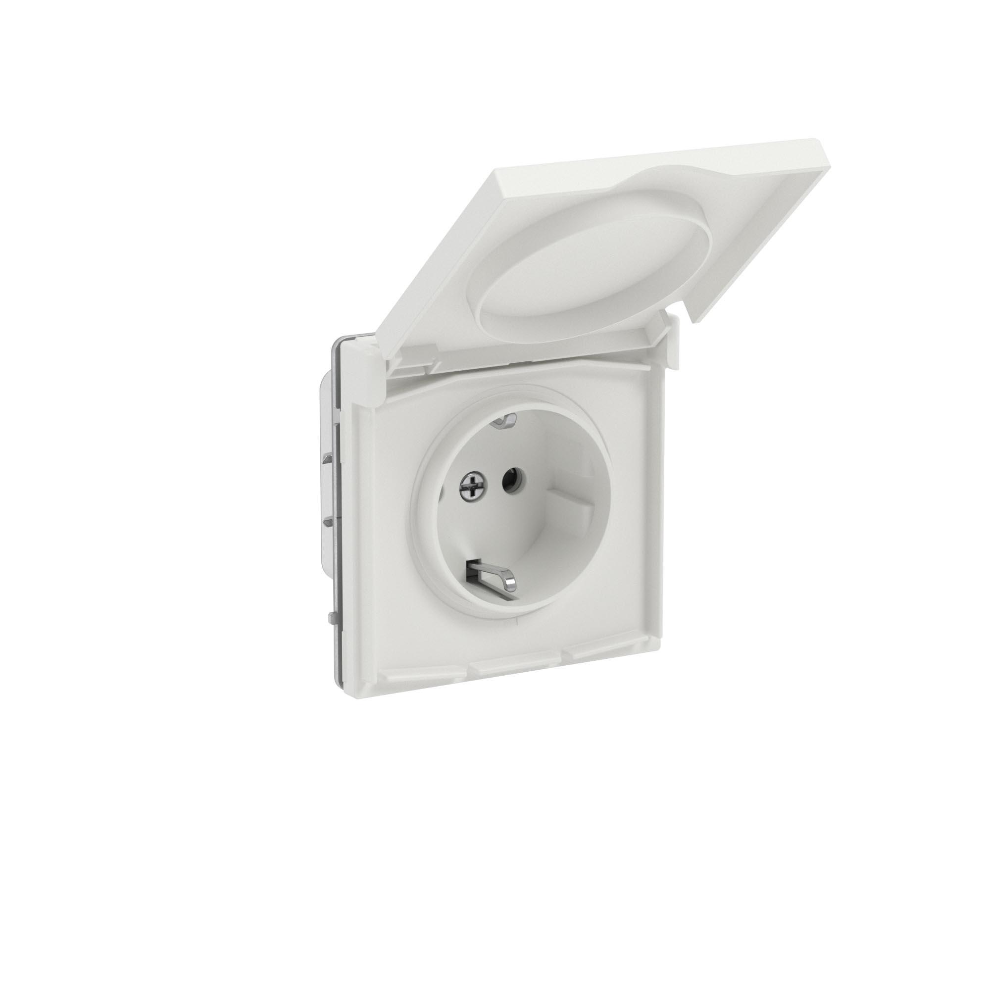 Розетка силовая, 2P+E, с з/ш, с крышкой, IP44, KANT, белый песок DKC 7010013