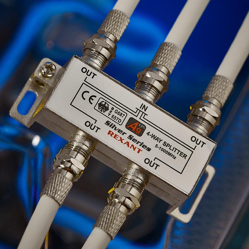 Делитель ТВ х 4 + 5шт. F BOX 5-1000 МГц Silver, REXANT 05-6103