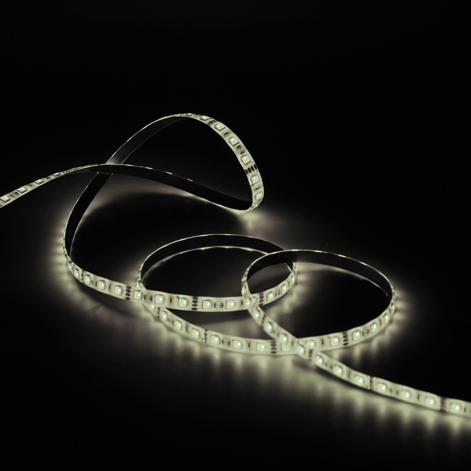 Лента светодиодная 14.4 Вт/м  12В 3000К IP66 60LED/м SMD5050 660 лм/м Blk Gauss GAUSS 311000114 311000114*