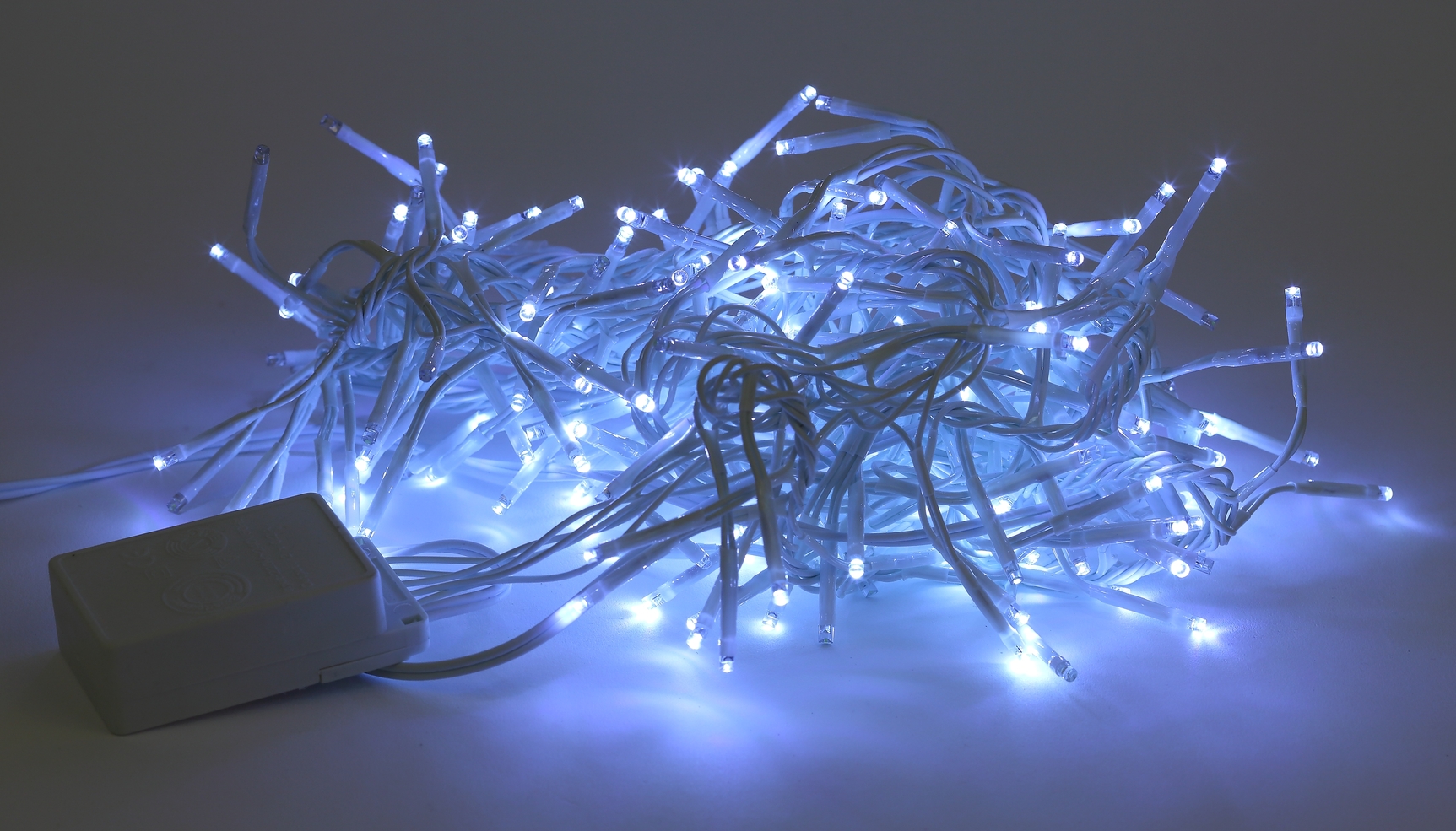 Гирлянда LED Мишура 3 м белый провод, холодный свет, 220 V ENIN - WC ЭРА Б0047971