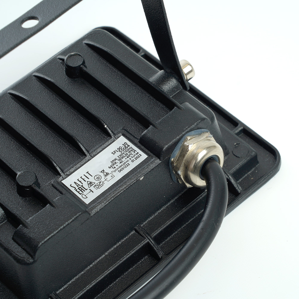 Прожектор светодиодный ДО-20w 6400К 1800Лм IP65 черный SAFFIT SFL90-20 55064