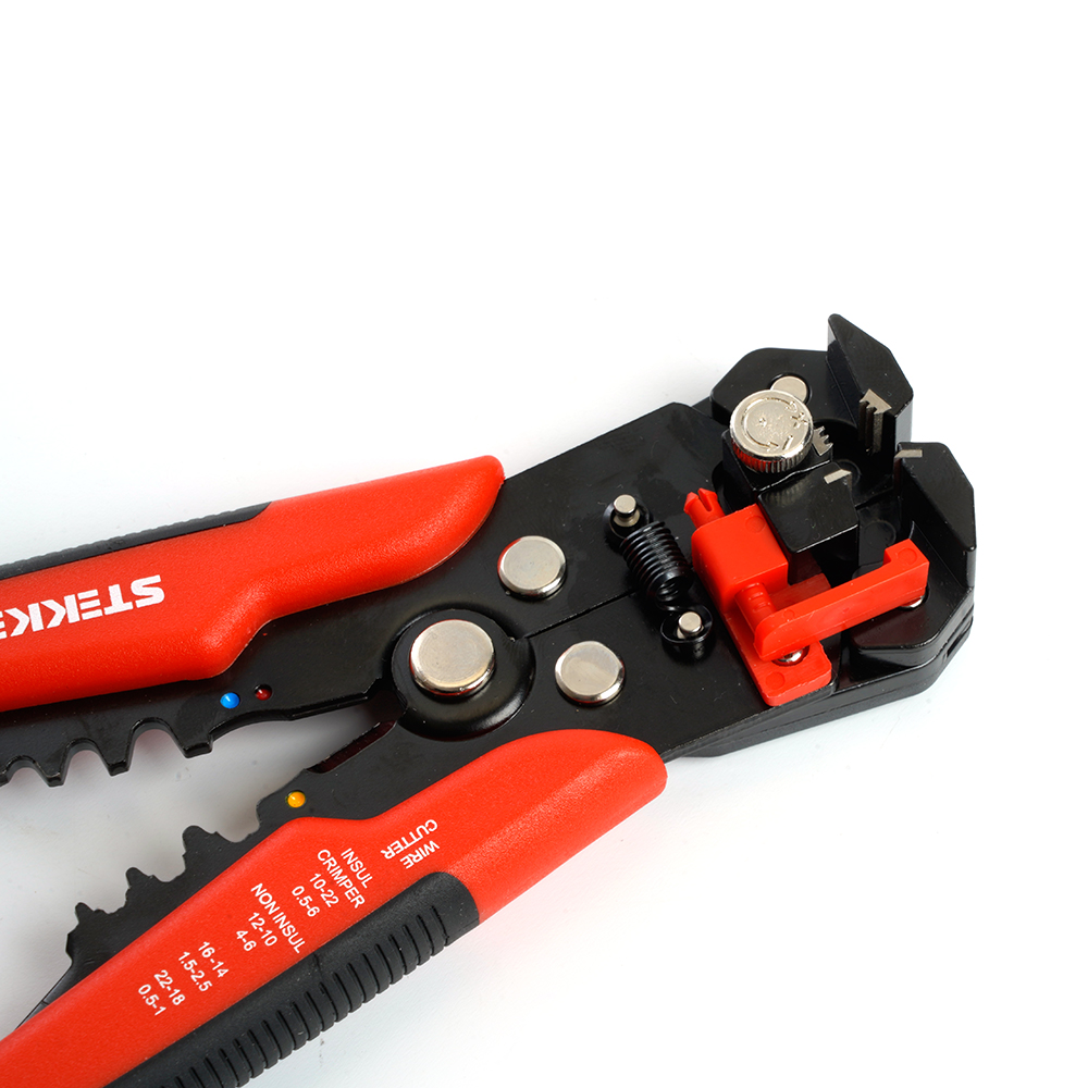 Инструмент для зачистки кабеля и обжима гильз и наконечников 0,2-6мм STEKKER WSC-001 39775