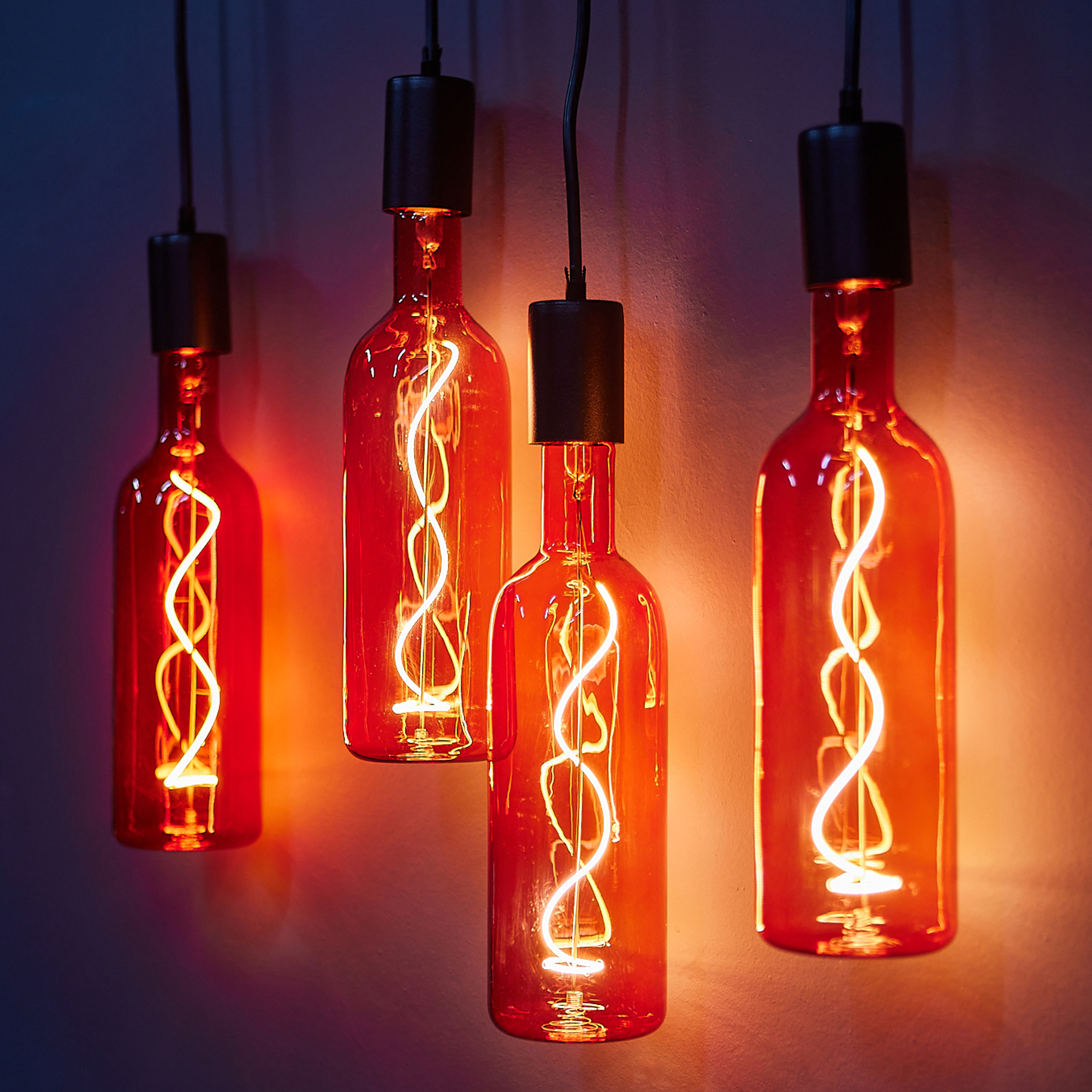 Лампа светодиодная SOHO LED-SF21-5W/SOHO/E27/CW RED GLS77RD Красная колба Спиральный филамент Uniel UL-00007626