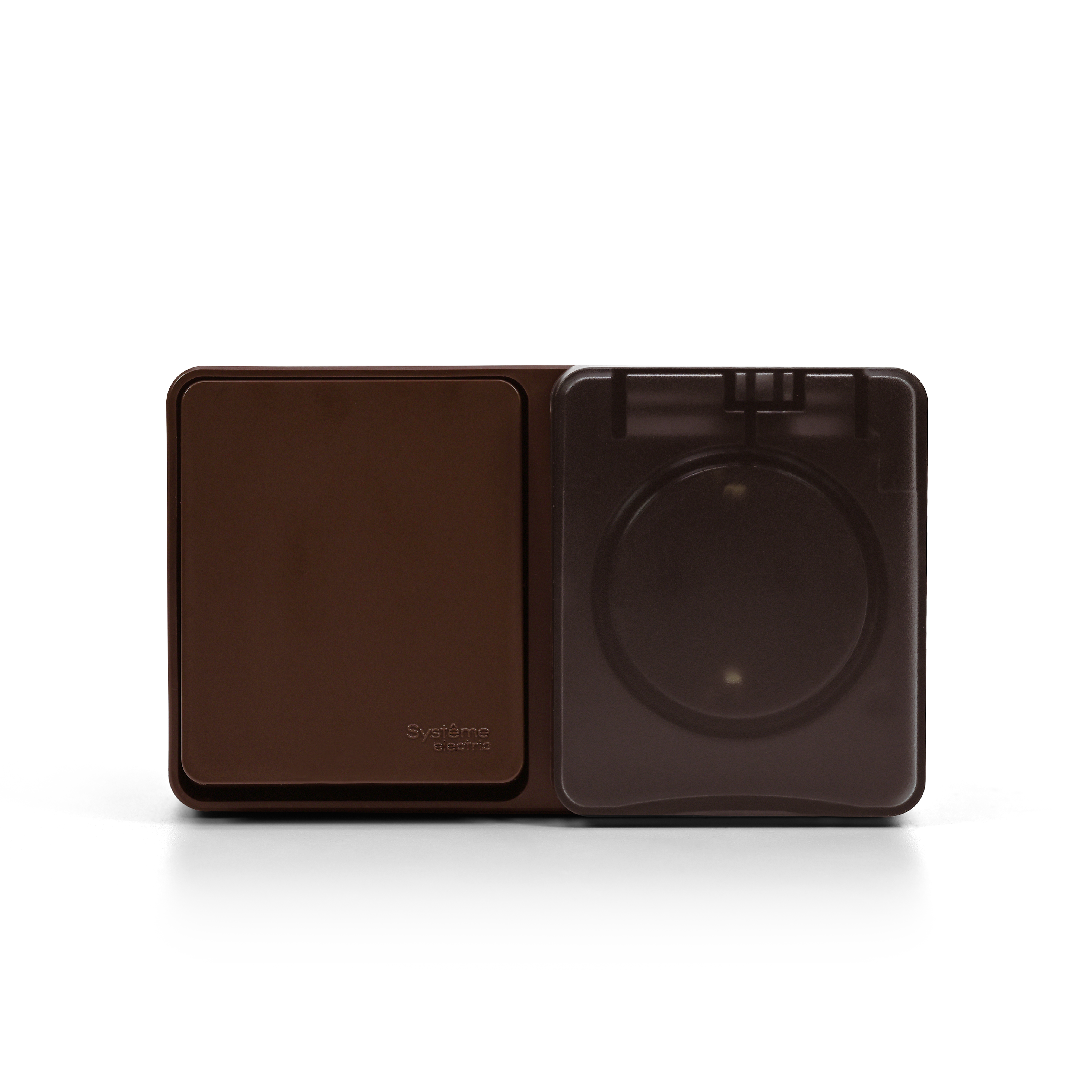AtlasDesign PROFI IP54 О/У БЛОК: РОЗ. з/к со шт. 16А, ВЫКЛ.1-клав.10А, КОРИЧНЕВЫЙ Systeme Electric ATN546070