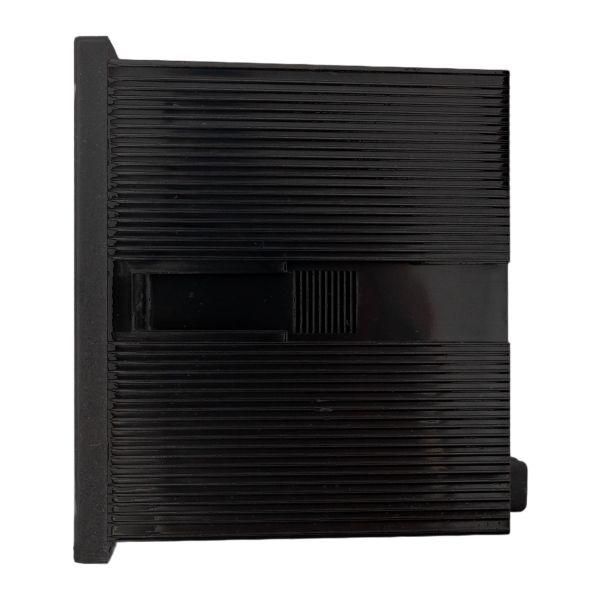 Вольтметр цифровой VD-963 на панель (96х96) трехфазный PROxima EKF vd-963