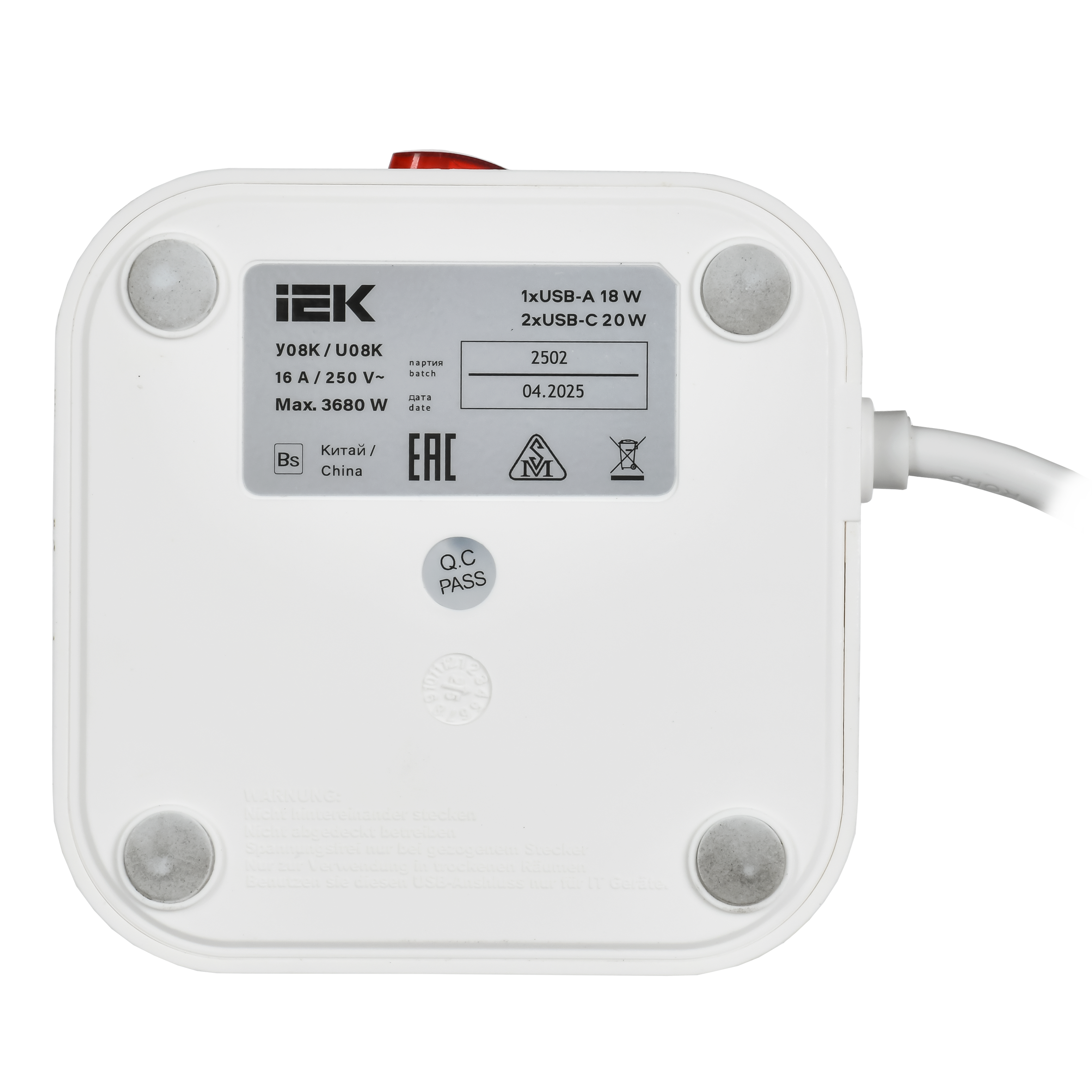 DOMINIC Удлинитель У08K 8 мест 2P+PE 1,5м 3х1,0мм2 16А/250В USB A+C 20Вт белый IEK DN-YP30-16-08-01-ZKU-K01