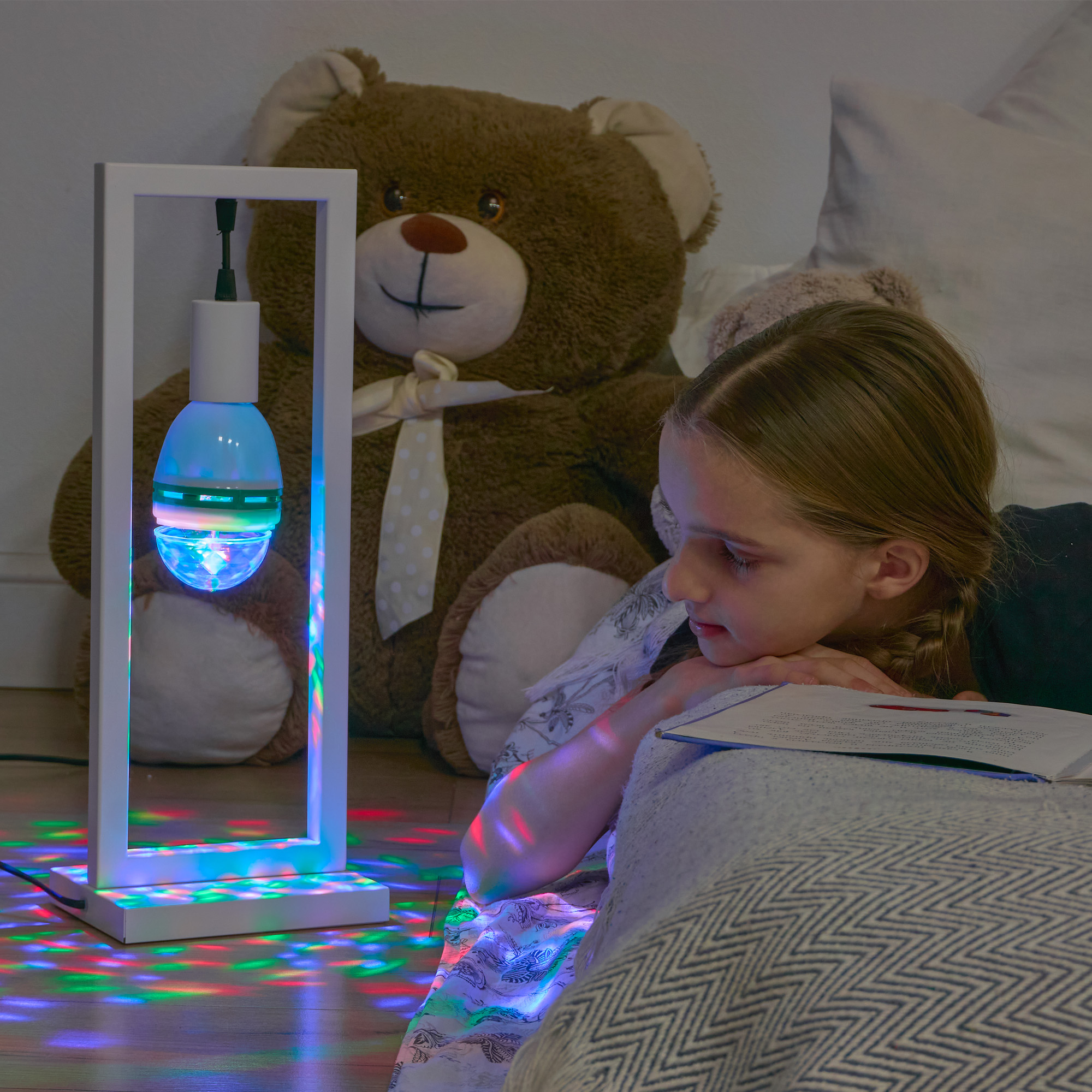 Светодиодный светильник-проектор ULI-Q301 Серия DISCO, многоцветный ТМ VOLPE Работа от сети 220В Для установки в электропатрон E27 Цвет корпуса - белый. Uniel 09839