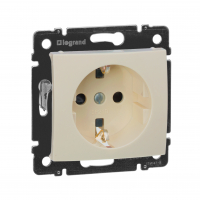 VALENA Розетка с заземлением со шторками в рамку слоновая кость Legrand 774321