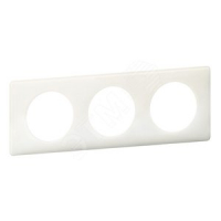 Рамка, трехпостовая, белый глянец Legrand/Daccord 066633