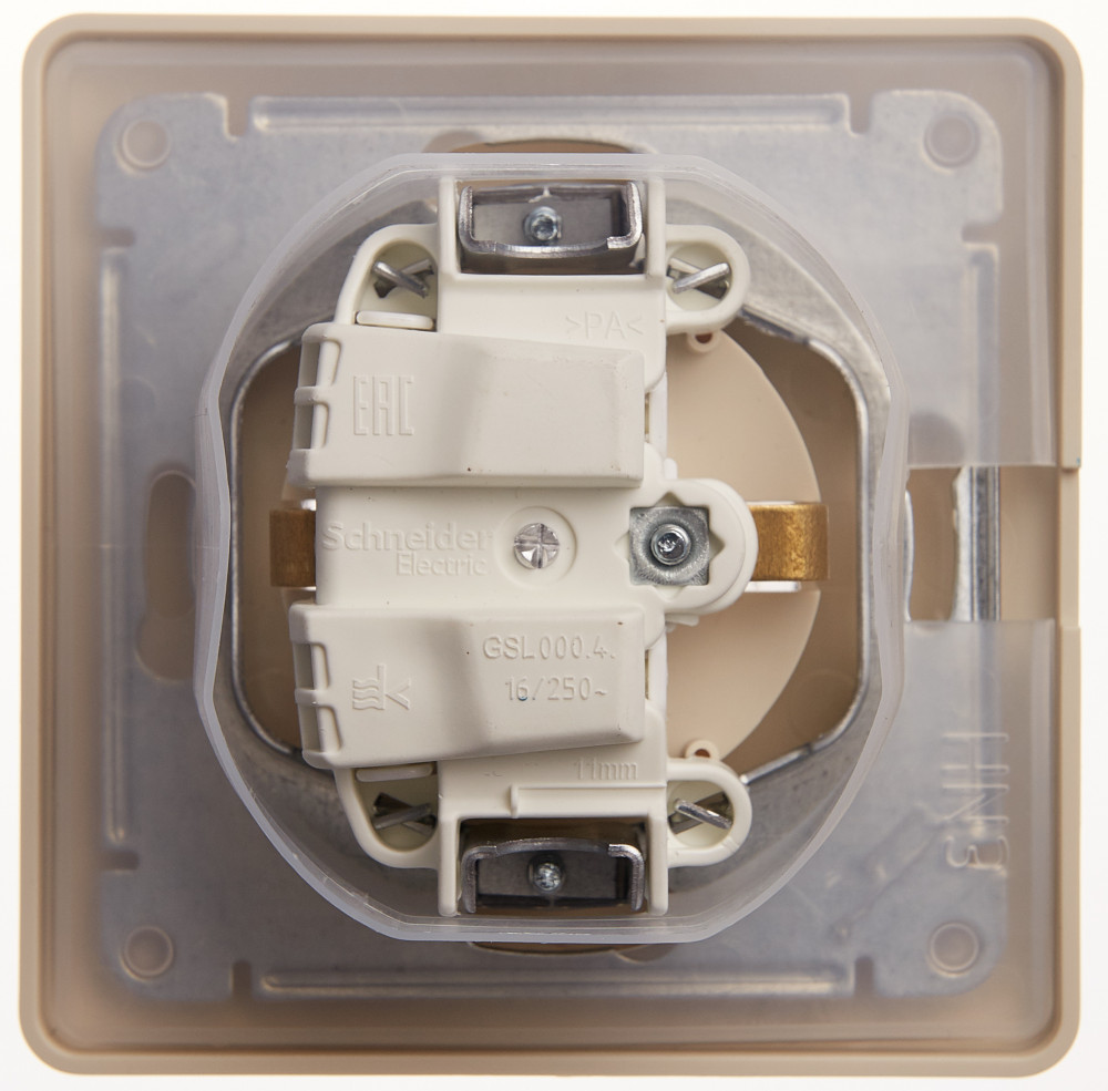 GLOSSA Розетка с заземлением со шторками с крышкой бежевая в сборе IP44 Systeme Electric GSL000248