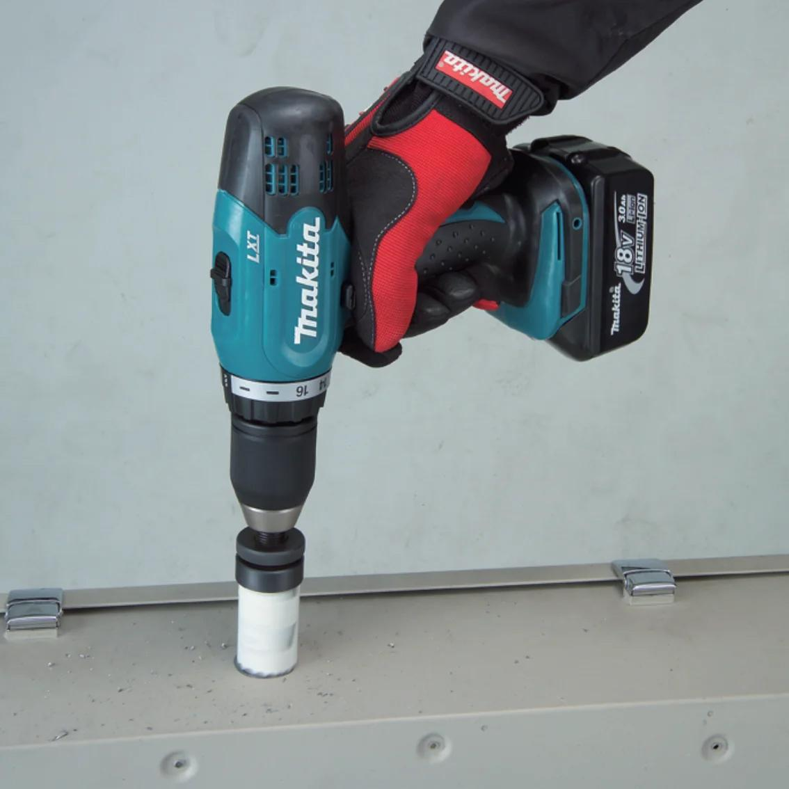 Дрель-шуруповерт аккумуляторная 18В, 13мм, 42Нм (1х1.5Ач) Makita DDF453SYX5