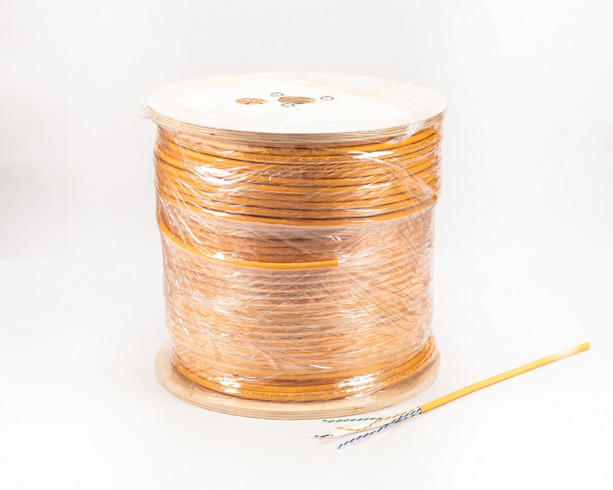 Кабель витая пара кат.6 Skynet UTPнг(A)-LSZH 4х2х23 AWG SkyNet 1693138