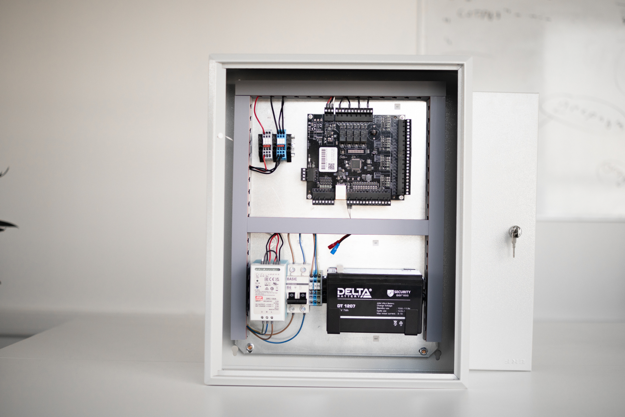 Контроллер СКУД E510 UPS Sigur SGR-HW-E510UPS ЦБ-00002279